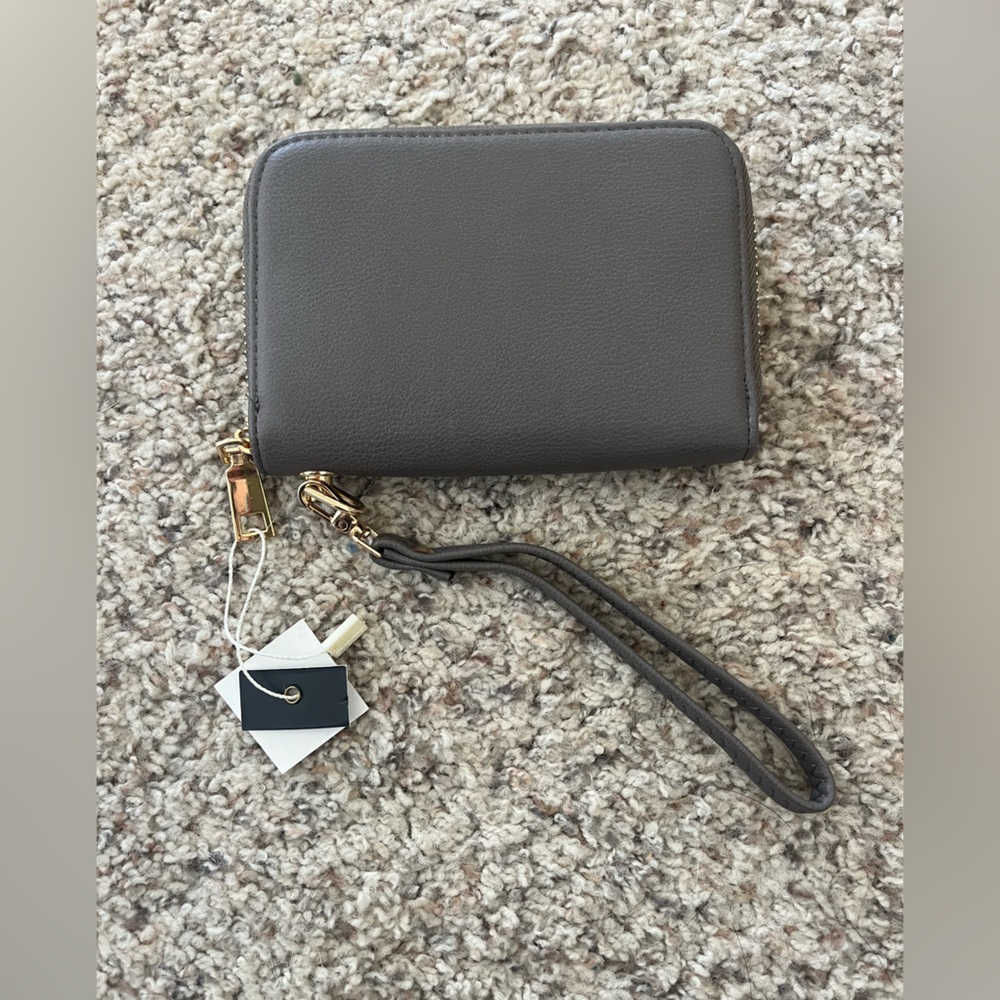 Grey wristlet